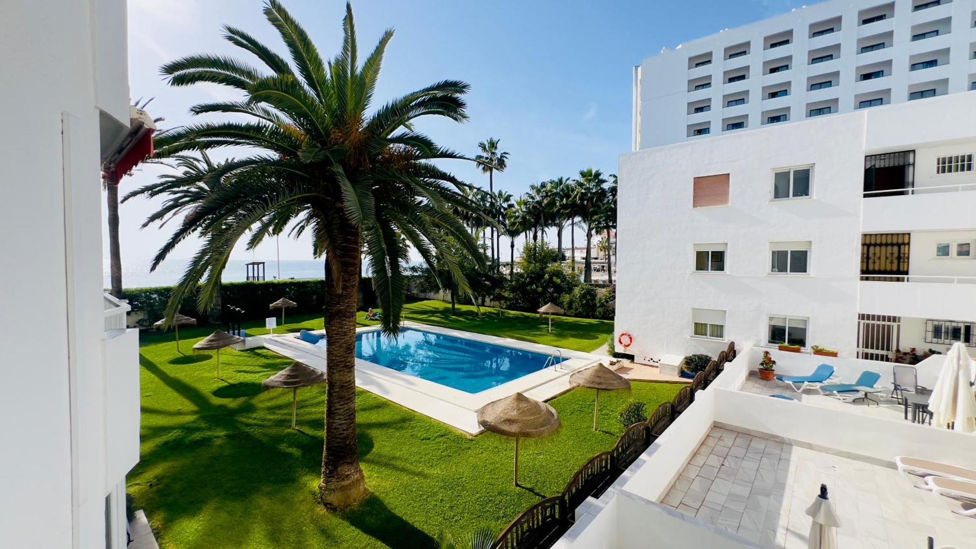 Апартаменты Torresol Sea View Нерха Экстерьер фото